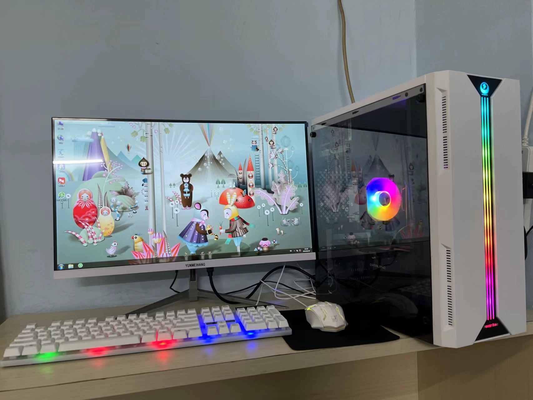 用了半年 120万分16g台式电脑主机 台式电脑全套 直播电脑主机 电商台式机 吃鸡游戏全套 剪辑渲染直播电脑 不接受议价了！不接受议价了！不接受议价了！重要的